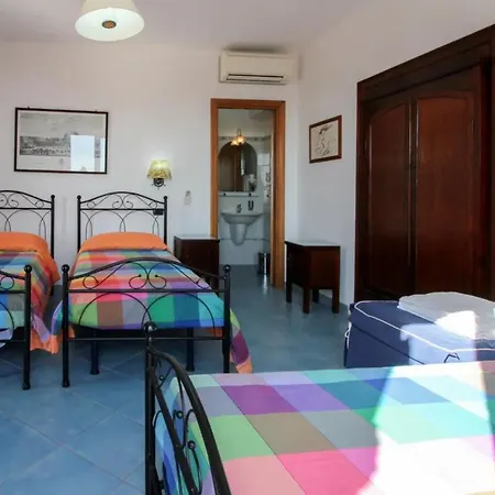 Couette-café Casa Artemis 3*