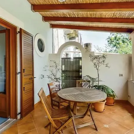 Couette-café Casa Artemis 3*
