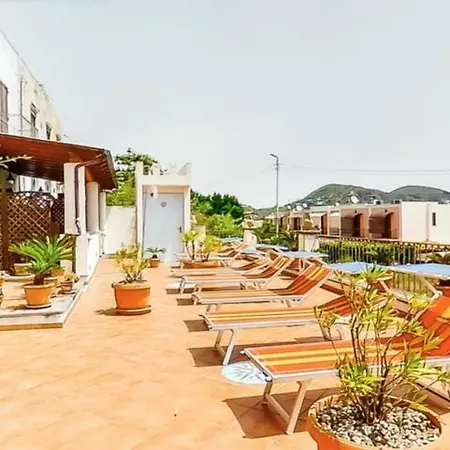 Bed & Breakfast Artemis By Isula Città di Lipari