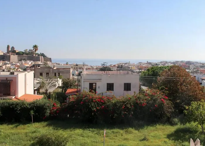 Casa Artemis ليباري